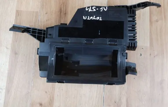 Toyota Prius (XW50) Head up display screen 8310847070F