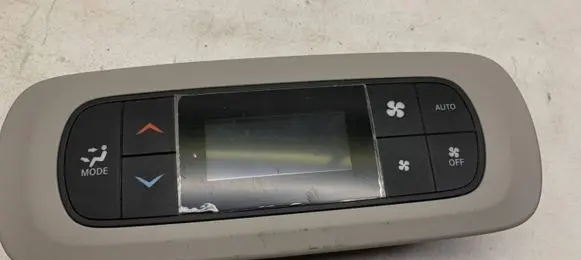 Chrysler Pacifica Climate control unit P68223337AE T137610749 3650