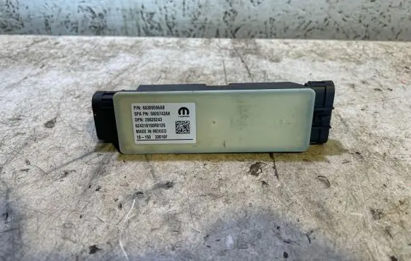 Chrysler Pacifica Sliding door control unit/module 68369596AB 5926743AK 28626243