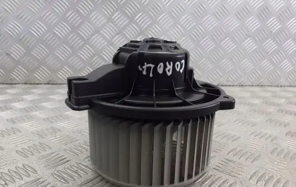 Toyota Corolla E120 E130 Front door blower motor MF016070-0610