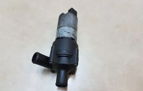Mercedes-Benz Vito Viano W638 Electric auxiliary coolant/water pump 0392020044 A0018356064