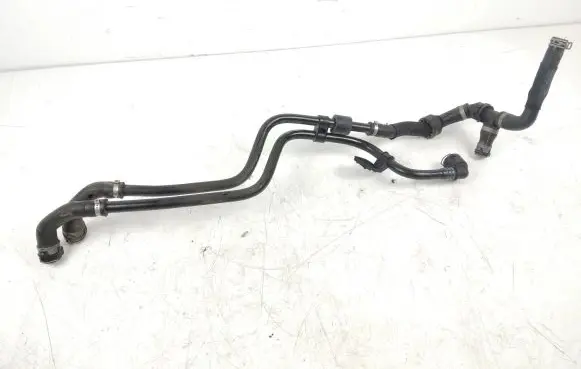 Mercedes-Benz CLA C118 X118 Engine coolant pipe/hose A1775010302