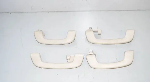 BMW 2 Active Tourer U06 A set of handles for the ceiling 7475742 51167475742 7395737