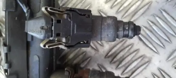 Skoda Fabia Mk1 (6Y) Fuel injector 047906031 2645