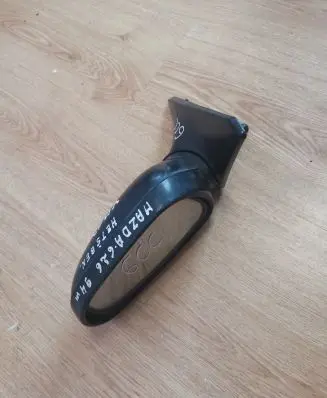 Mazda 626 Manual wing mirror 010519 023964
