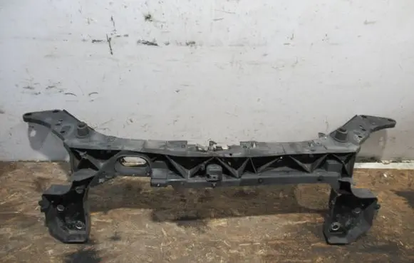 Renault Clio III Front piece kit 
