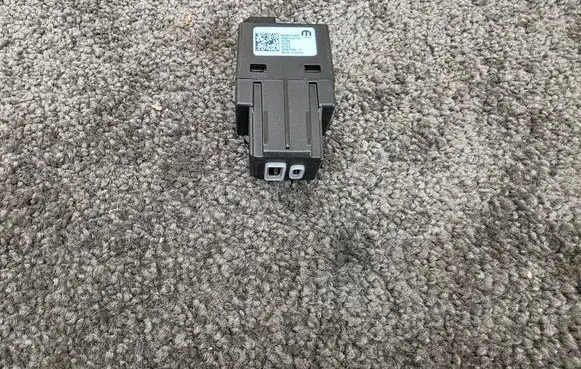 Maserati Grecale USB socket connector 68480124AB 68480124