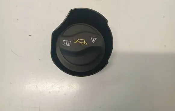 Mercedes-Benz S W222 Oil filler cap A6420100069 0113747A 4012687A