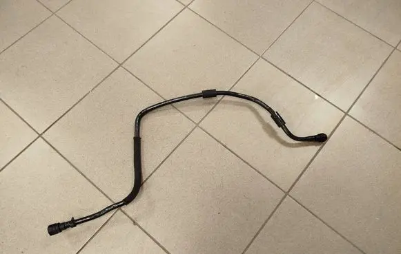 Mercedes-Benz R W251 Vacuum line/pipe/hose A2514300529