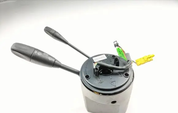 Mercedes-Benz E W211 Indicator stalk A0004640518