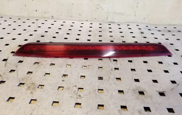 Audi Q7 4L Third/center stoplight 4L0945097