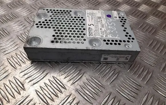 Lexus ES VII XZ10 Sound amplifier 8628033302