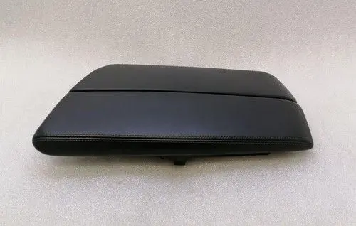 BMW M5 F90 Armrest