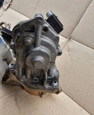 Mini Cooper Countryman R60 EGR valve cooler 8573897 737891 8594492