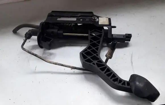 Clutch pedal