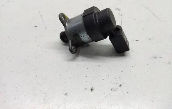 BMW 3 E46 Fuel pressure sensor 0928400494 00107 19127