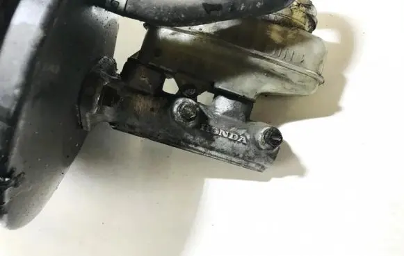 Honda Accord Master brake cylinder