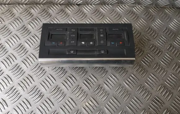 Audi A4 S4 B6 8E 8H Climate control unit 8E0820043AA