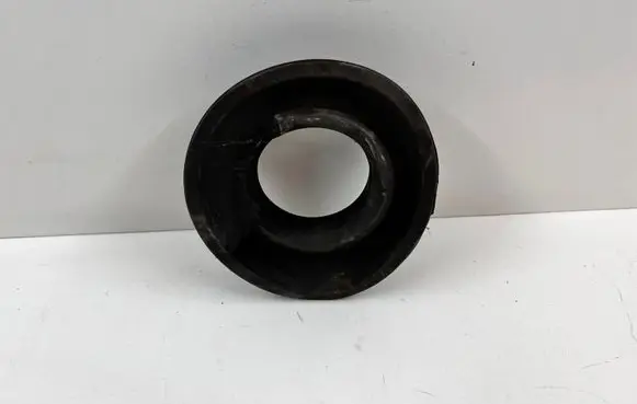 BMW 3 F30 F35 F31 Rear coil spring rubber mount 6764419