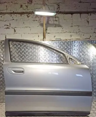 Volvo V70 Front door