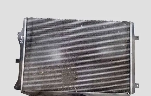 Volkswagen Golf VII Coolant radiator 5K0121253B
