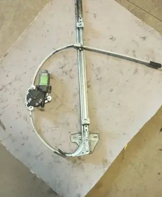 Renault Mascott Front door window regulator with motor 