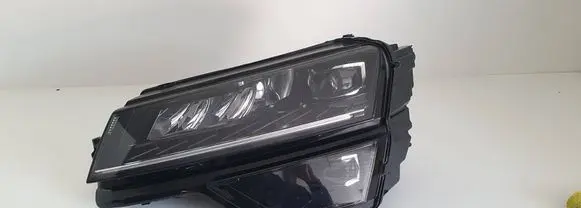 Skoda Karoq Headlight/headlamp 57b941015b