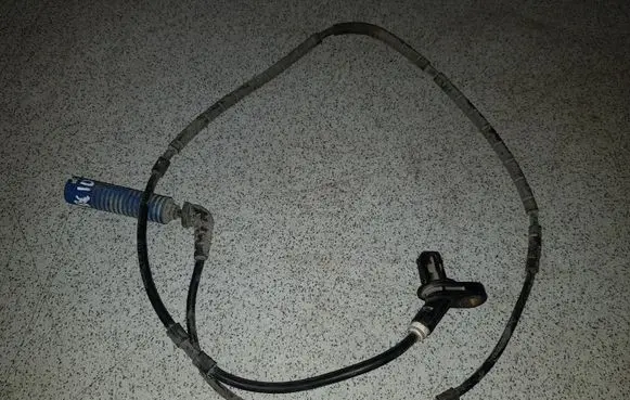 BMW 3 E46 ABS rear brake sensor 34526752683