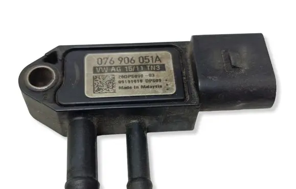Volkswagen PASSAT B6 Exhaust gas pressure sensor 076906051A