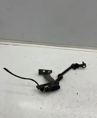 Headlight/headlamp level sensor