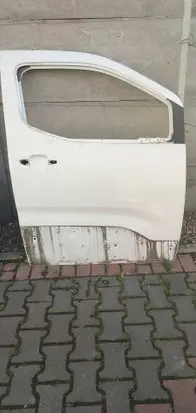 Peugeot Rifter Front door 72223