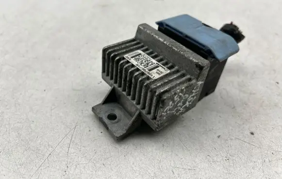 Nissan Qashqai Glow plug pre-heat relay 110678071R
