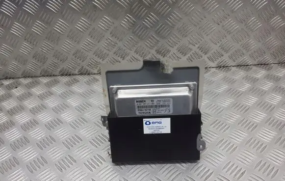 Toyota Corolla E120 E130 Engine control unit/module 89661-02730
