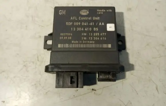 Opel Insignia A Light module LCM 13285677 13304410 5DF00904161