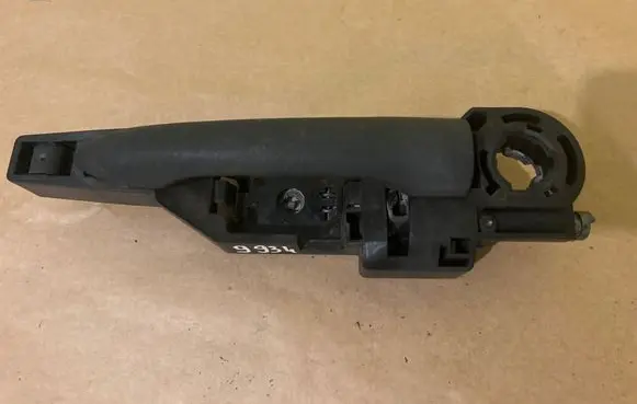 Renault Kangoo II Front door exterior handle 8200497521 242485