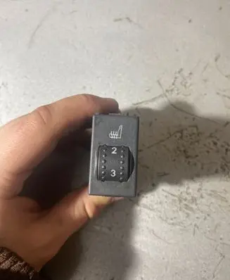 Ford Focus C-MAX Seat heating switch 3M5T19K314AC 7777 D3L0A