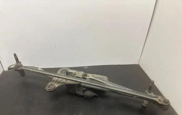 Front wiper linkage and motor