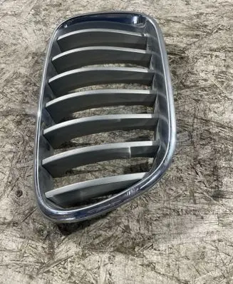 BMW 5 G30 G31 G38 Front grill 10627110