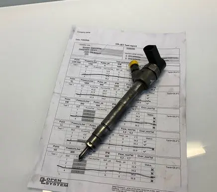 Fuel injector