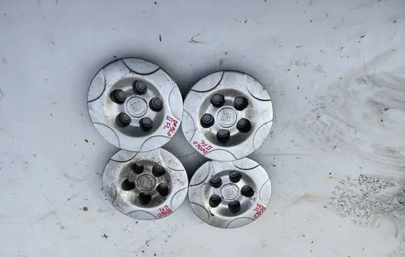 Fiat Doblo Non-original wheel cap 
