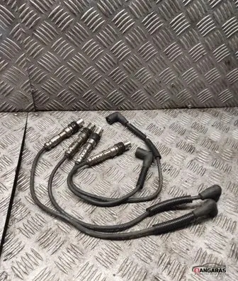 Volkswagen Golf VI Ignition plug leads 