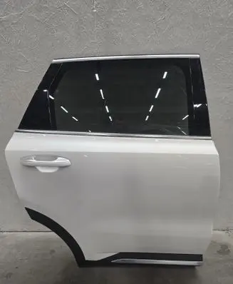 KIA Sorento IV Rear door