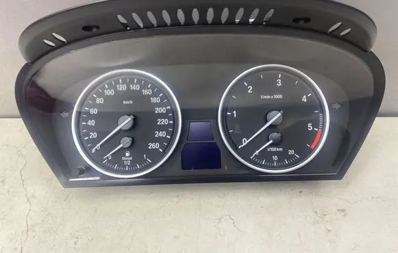 BMW 5 E60 E61 Speedometer (instrument cluster) 110080213 62119153755 839040522