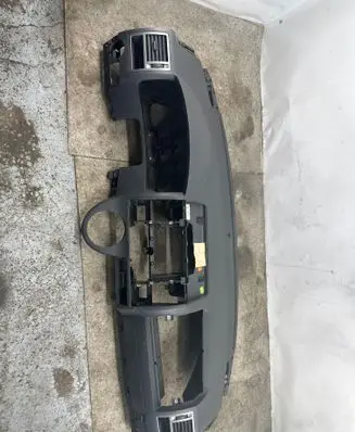 Volkswagen Multivan T5 Dashboard 1304204170 7H1819723