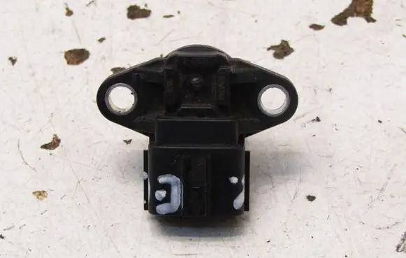 Mitsubishi Eclipse Cross Air pressure sensor 1865A348