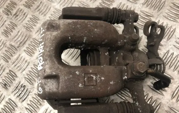 Opel Astra K Rear brake caliper