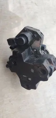 Mercedes-Benz E W211 Fuel injection high pressure pump A6420700201