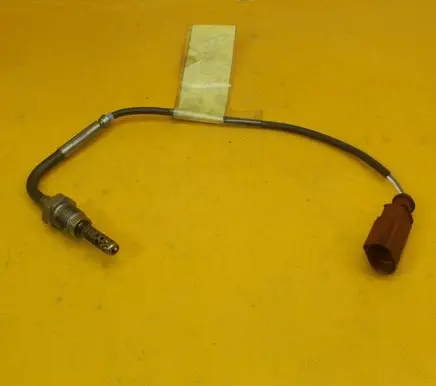 Audi A8 S8 D4 4H Exhaust gas temperature sensor 05A906088