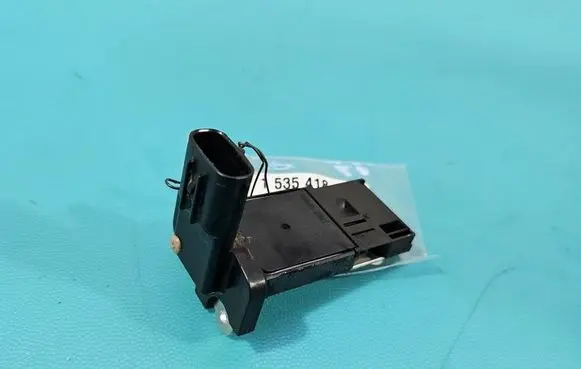 Isuzu D-Max Mass air flow meter 8976019670 IMPRK1535418