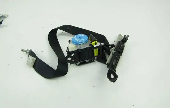 Mazda 6 Set of seat belts 